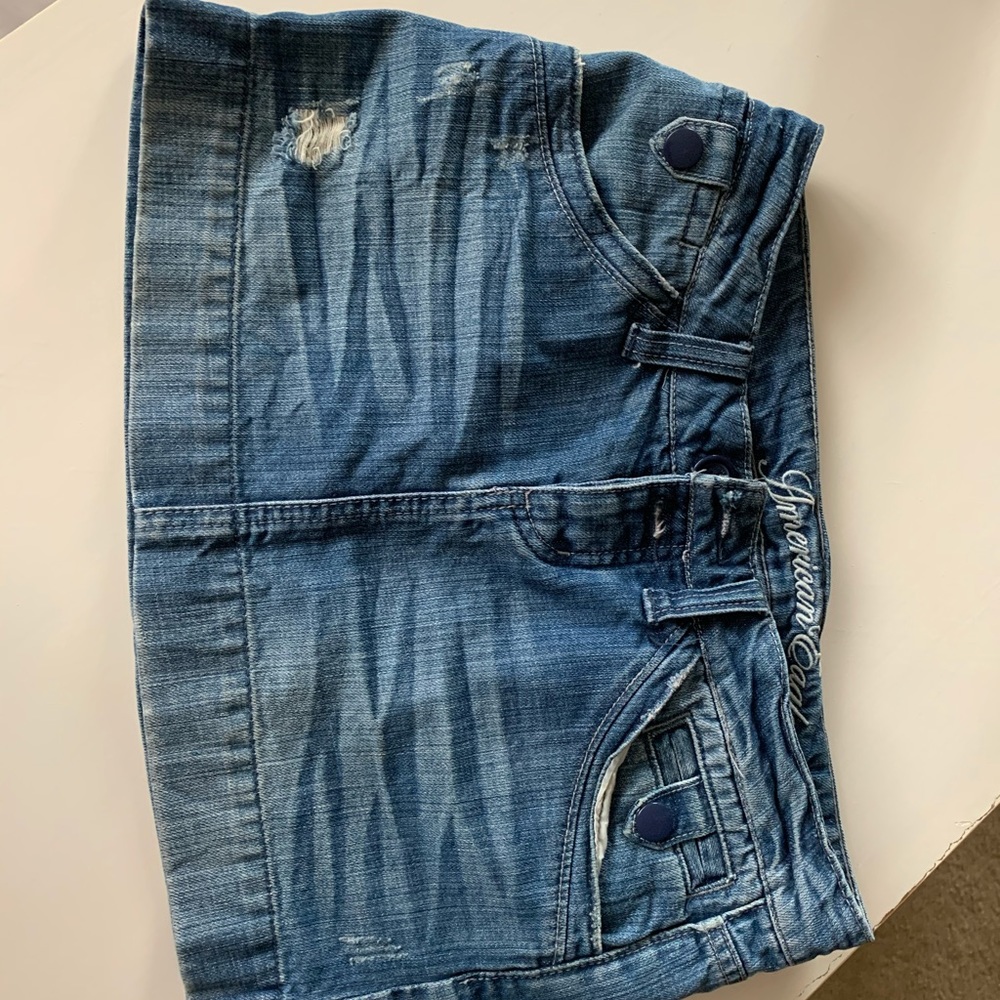 Distressed mini skirt